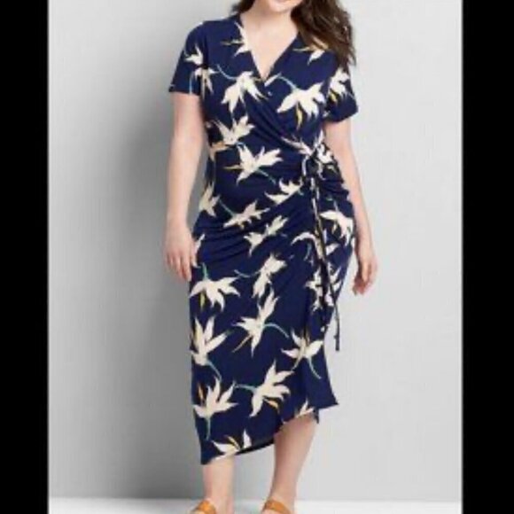 Lane Bryant Women's Plus Floral Ruched Maxi Dress Size 14/16P NWT - Picture 1 of 11